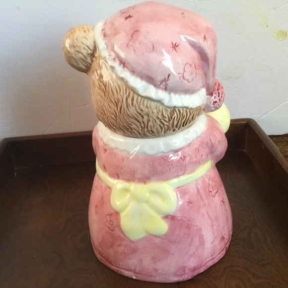 Charming vintage legend cookie jar for when the grandkids come over- very trendy - Picture 4 of 10